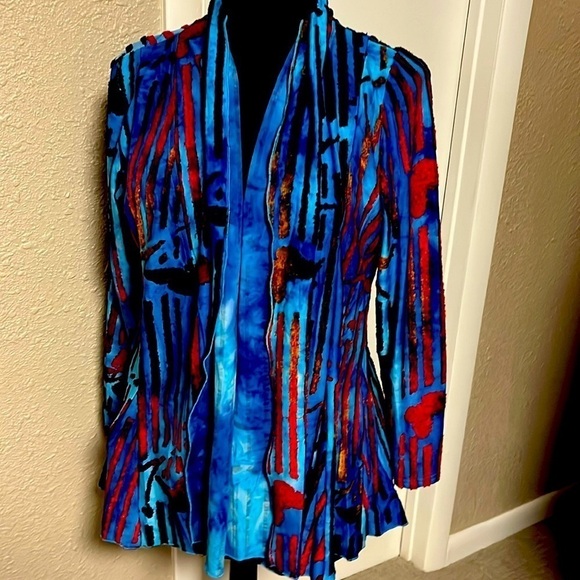 Kamanas Tops - Blue colorful contemporary cardigan NWT size medium career classy